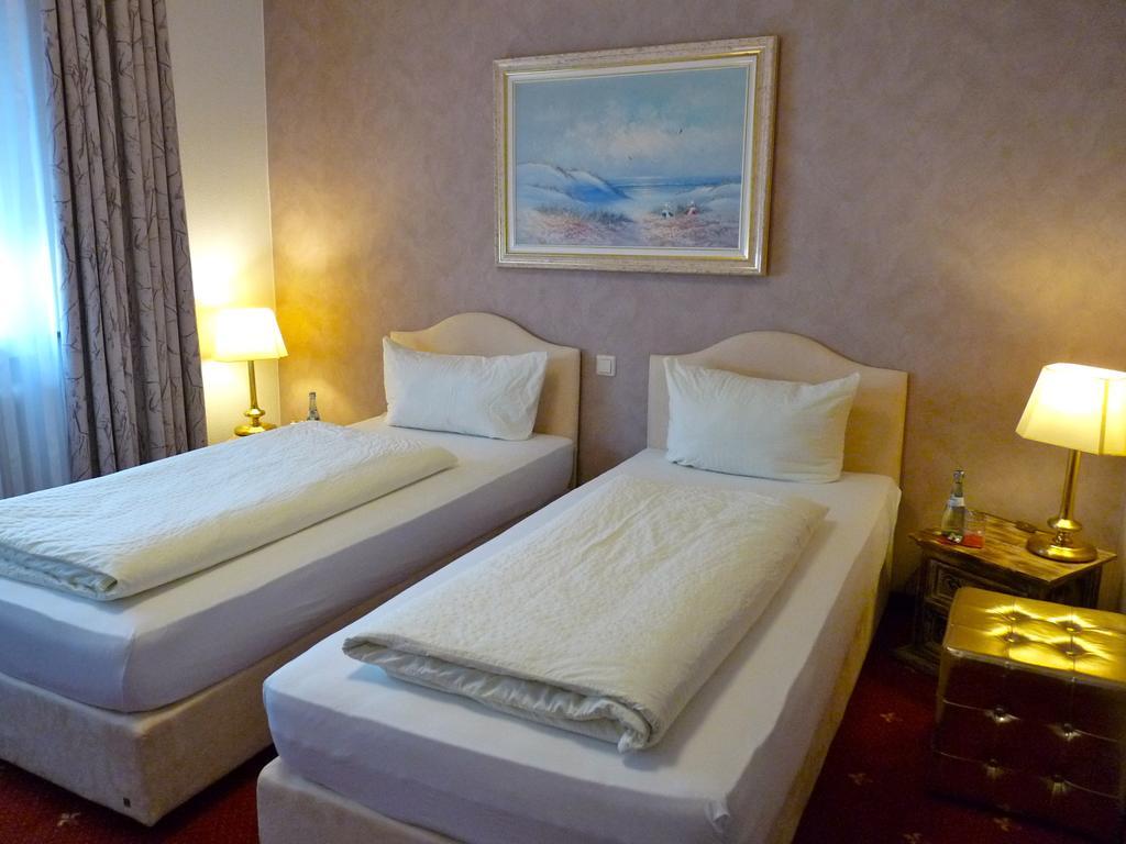 Hotel Geissler Штутгарт Номер фото